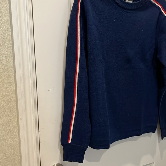 Ski sweater navy with red/white racing stripes wool Medium lightly worn - Picture 4 of 5
